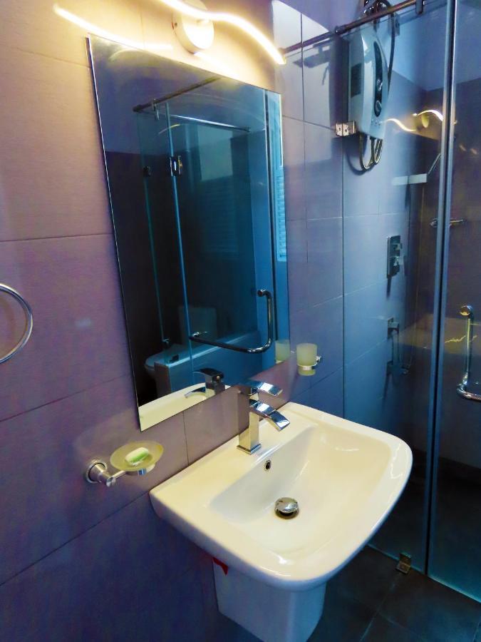 Vivas Residencies Luxury Apartments Dehiwala-Mount Lavinia Exterior photo