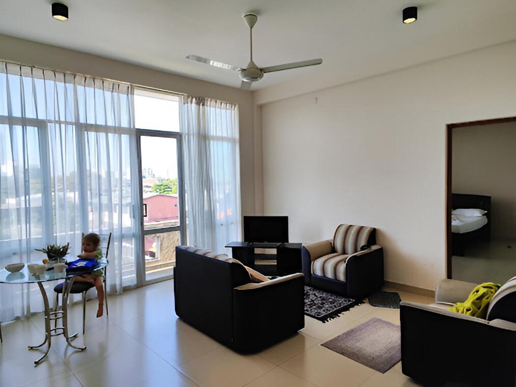 Vivas Residencies Luxury Apartments Dehiwala-Mount Lavinia Exterior photo
